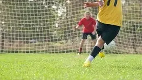 《阿莫林掌舵曼联周年庆：深度解密红魔选帅幕后风云》