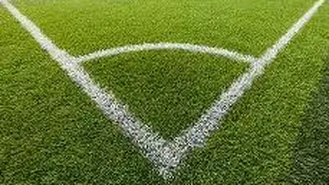 《曼联革新球探阵容：AI智慧牵手F1高手，青训盈利新篇章即将开启》